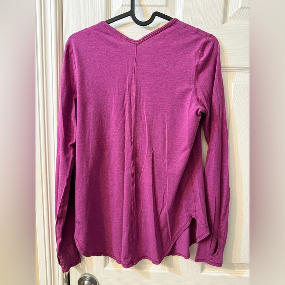 Lululemon Yogini 5 Year Long Sleeve Tee Shirt Size 4 - Picture 5 of 10